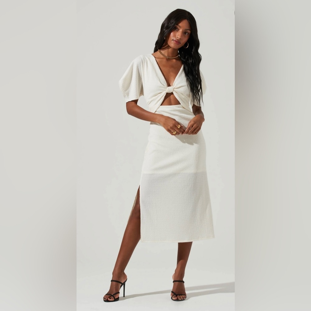Astr Normandie Cutout Puff Sleeve Midi Dress